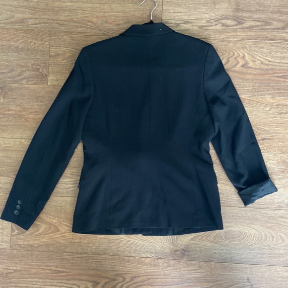 Next woman’s black blazer size 10/40. - Picture 4 of 4